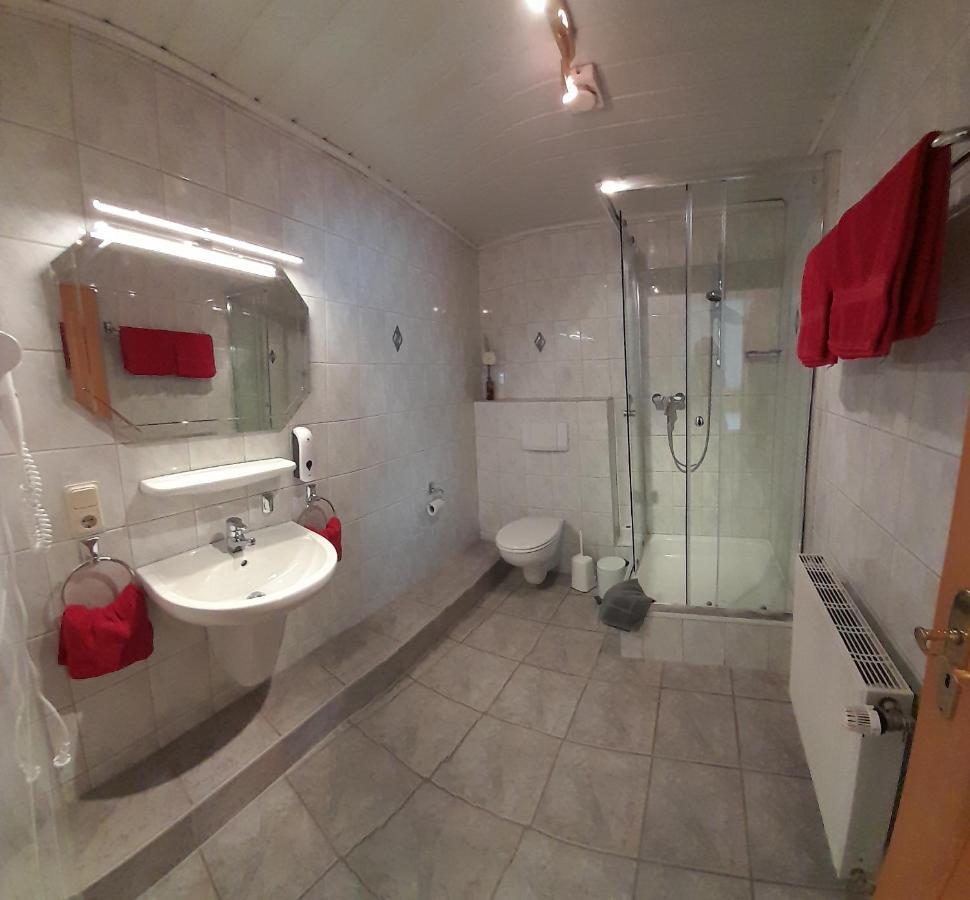 Gaestehaus Volker Haas Hotel Kesten Kültér fotó