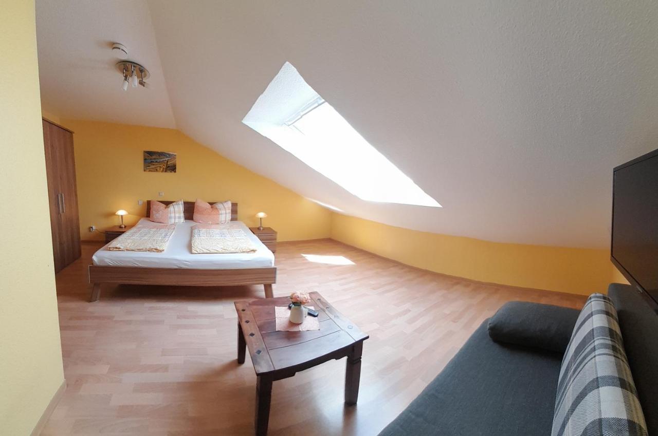 Gaestehaus Volker Haas Hotel Kesten Kültér fotó
